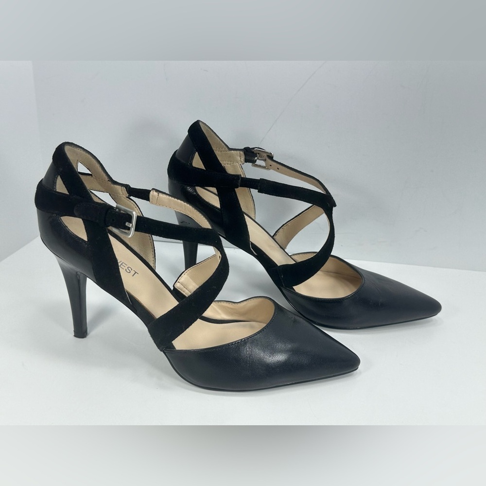 Beautiful Nine West Black Leather and Suede Pumps